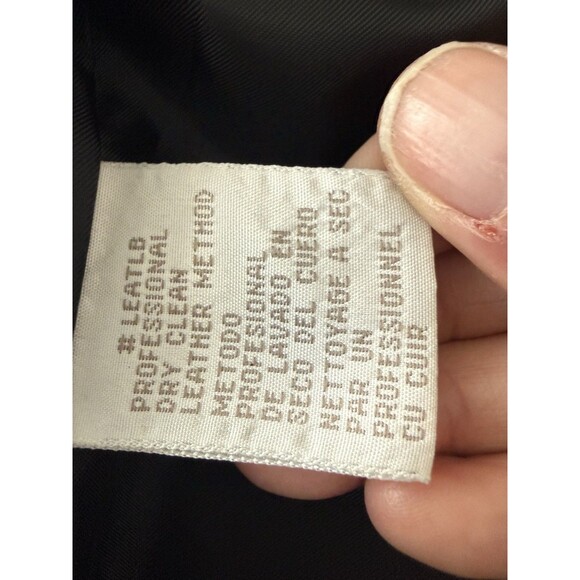 Womens Jones New York Black Leather Jacket 12 Beautiful Stitching Details - Picture 6 of 11